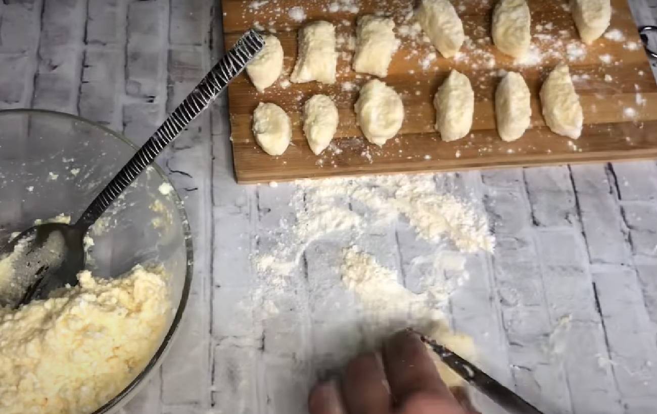 Ліниві вареники за 10 хвилин: рецепт ніжної страви з дитинства